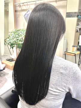 ツヤ髪透明感暗髪カラーブルーブラック/natsuki 金山 レイヤー