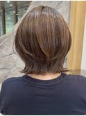 表参道白髪ぼかしミディアムレイヤーボブアッシュグレーべージュ