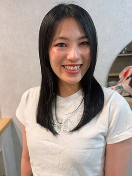ＨＡＩＲ　ＭＥＮＯＵ 艶髪カラーのレイヤーロング