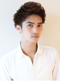 アップバング クセ毛ショート