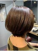 くびれショートボブ