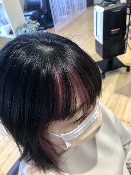 ヘアデザインフルーヴ(hair design fleuve) ピンクのフェイスフレーミングカラー