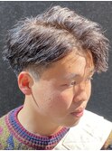 耳かけパーマ／ツイストスパイラル／メンズカット／刈り上げ