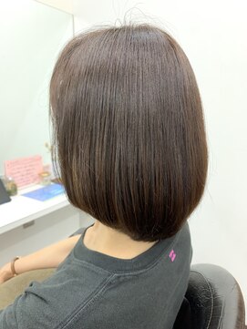 ヘアーアンドスパ ベアーズ 2 前上がりボブ