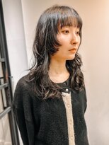 ヴヴ(Bub)&nbsp;ウルフ レイヤーカット 艶感 ニュアンスパーマ 顔回りレイヤー