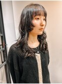 ウルフ レイヤーカット 艶感 ニュアンスパーマ 顔回りレイヤー