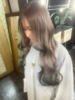 アンク クロス 吉祥寺店&nbsp;シルバーアッシュ　エンドカラー　レイヤーカット