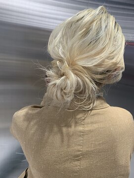 ゼスト 八王子店(ZEST) シニヨンアレンジ