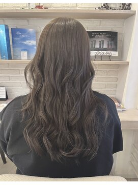 クリエイティブ スペース リッシュ(creative space riche) 秋映えグレージュカラー ロングスタイル