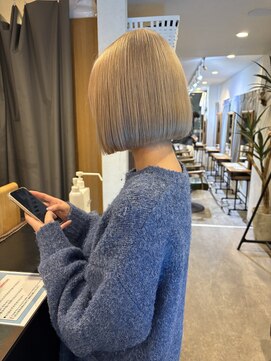 サミット ウル(SUMMIT ulu.) 【ulu.hana】タッセルボブ×ブロンドベージュ