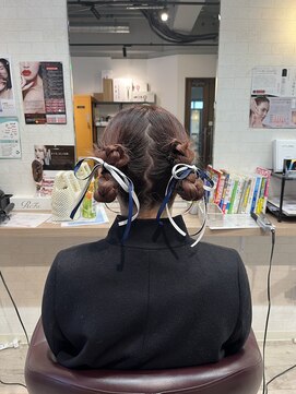 コワファースト長崎シャンプーボーイ 2nd(COIFF1RST 長崎 SHAMPOO BOY) お呼ばれアレンジ タイトアレンジ ツインアレンジ