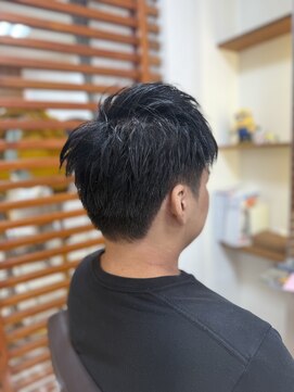 サロン ド アベニュー メンズツーブロック