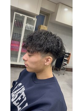 ササ(33) 欧米風バロックパーマ