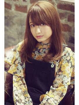 ルシエ 立川(LUCIE) 自然なストレートで揺れるモテ髪スタイル