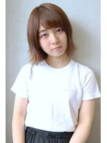 ラヴィエール(Laviere) 外ハネ切りっぱなしボブ