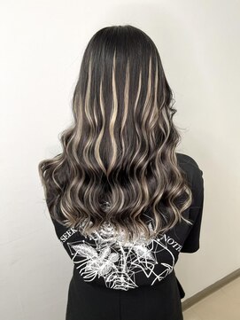 ブランシスヘアー(Bulansis Hair) プルエクステでハイライト