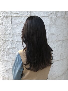 イーチエフ(each f.) 【山田紗羅】顔周りこだわりカット