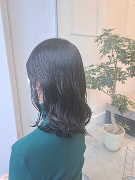 ラフランクリー(la frankly) 20代30代/くせ毛カバー/透明感ショート/ツヤ髪