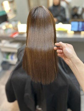 アリアイーストバイエクラート 池袋東口店(ARiA east by ECLART) サラサラナチュラルストレートヘア