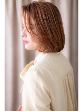 カバーヘア ブリス 上尾西口店(COVER HAIR bliss) □ハイトーンフレンチカジュアルかきあげボブ301上尾10代20代