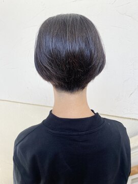 モリオ フロム ロンドン 成増店 【morio成増/一戸】大人かわいい黒髪刈り上げハンサムショート