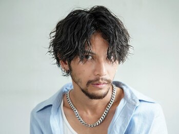 フィフスパーク(fifth PARK)の写真/《王道の人気No1デザイン》ツイストスパイラルパーマで垢抜けるセンターパートに＊[原宿/シャドウパーマ]