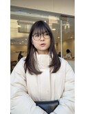 暗めベージュ