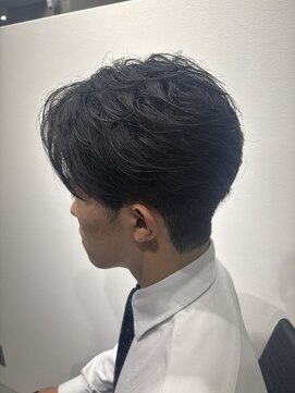 ハイプ(HYPE) ナチュラルマッシュ/韓国マッシュ/ニュアンスパーマ/メンズ/眉毛