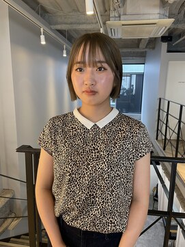 ヌープヘアーアイス(NUUP.hair ici) 小顔似合わせカットオリーブベージュ透明感艶感カラーレイヤー