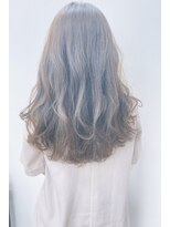 カットハウス ニューヨーク(CUT HOUSE NEW YORK)&nbsp;大人かわいい艶髪　ベージュカラー　コテ巻き