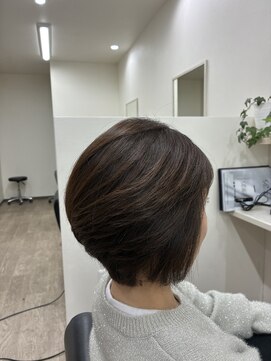 レイヤーショートボブ