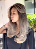 シオン(shion)&nbsp;ホワイトベージュ顔周りレイヤーロング韓国ヘア_ba578022