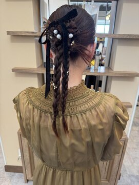 ノルン バイ シェリッシュ(Norn by sheriche) Norn◆カチモリシニヨンアレンジ