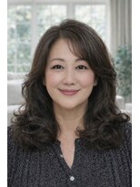 アージュアブンダンティア&nbsp;上品さと華やかを両立した大人レイヤー