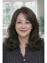 アージュアブンダンティア&nbsp;上品さと華やかを両立した大人レイヤー