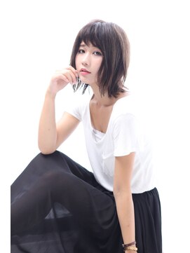 グッドネイバーズ 流山おおたかの森店(GOOD NEIGHBORS) 斜めバングで小顔ショート