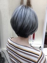 ミシェリー(misherry)&nbsp;小顔くびれヘア20代30代40代ショートハイトーンビタミンカラー