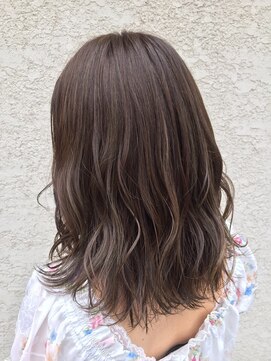 リゴッツ ドゥア プトゥリ(Regottz dua putri) アッシュベージュ＊