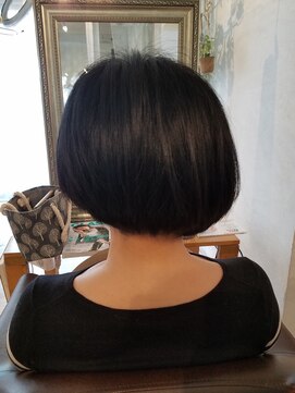 ウィービーパセリ atre川越店(WE BE PARSLEY) アシンメトリーボブ　担当　西田大輔