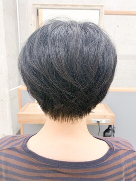 ユッカ エルア 武庫之荘南口(YUCCA elua) 【elua 角床】似合わせカットふんわりナチュラルショート