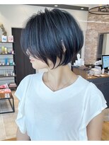 バンプ ギンザ(BUMP GINZA)&nbsp;《30代40代》白髪ぼかしハイライト×前下がりボブ【イケダ】