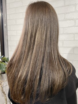 ビスイル 秋葉原店(Vis ill) ブリーチ/ハイトーン/ミルクティー/ベージュ/大人かわいい