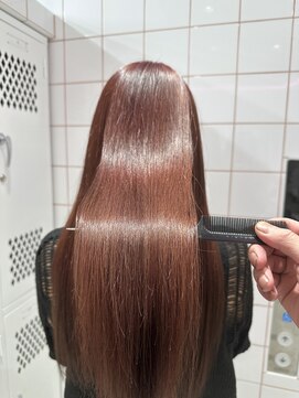 ロンドルーチェ 心斎橋(Lond luce) ダークアッシュ/ミディアムレイヤーカット［髪質改善/縮毛矯正］