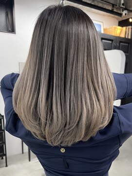 キラ 渋谷(KILLA) ★バレイヤージュ/前髪ピンクベージュ/インナーグレージュ/原宿