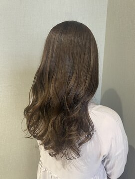 アクイール(ACCUEILLIR) くすみベージュ