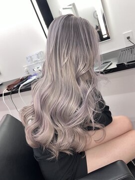 エゴ 池袋(EGO) 10代20代30代外国人風バレイヤージュ　ハイライトカラー