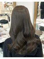 アマトウキョウ 表参道(AMA TOKYO)&nbsp;オリーブカラー  オリーブグレージュ  赤み消しカラー