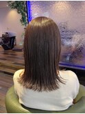 グレージュブラウン