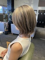 ムード マグ レーベル 南松本(MOOD Mag Label)&nbsp;20代30代小顔レイヤーボブ◎透明感アッシュ×外ハネくびれ