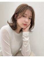 ラベストオイケ(LOVEST OIKE) 透明感ベージュ × ミディアム/20代